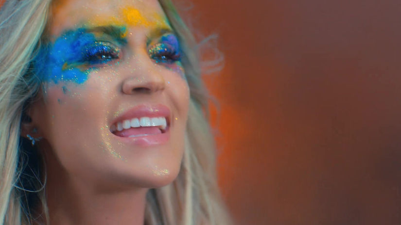 Carrie Underwood - "Love Wins"